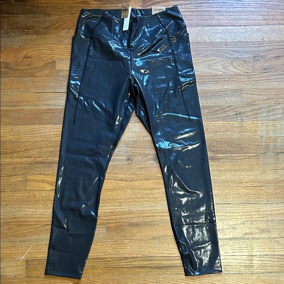 PINK Victoria's Secret Black Active Leggings - Picture 1 of 4